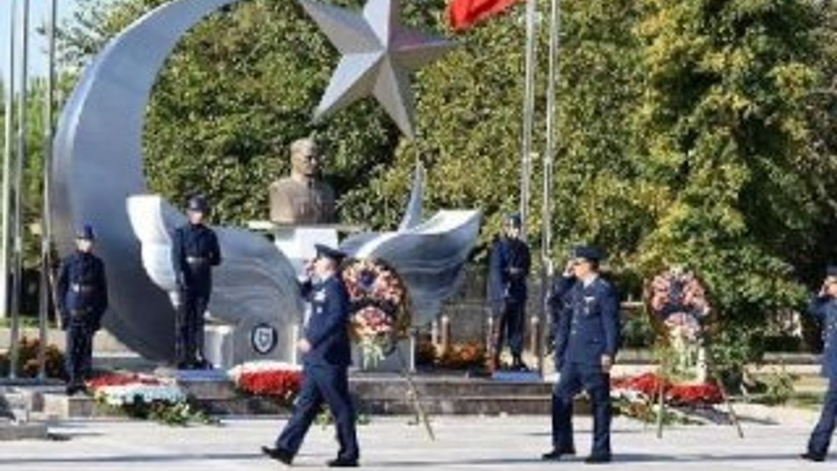 İncirlik'teki 10 Kasım törenine ABD askerleri de katıldı