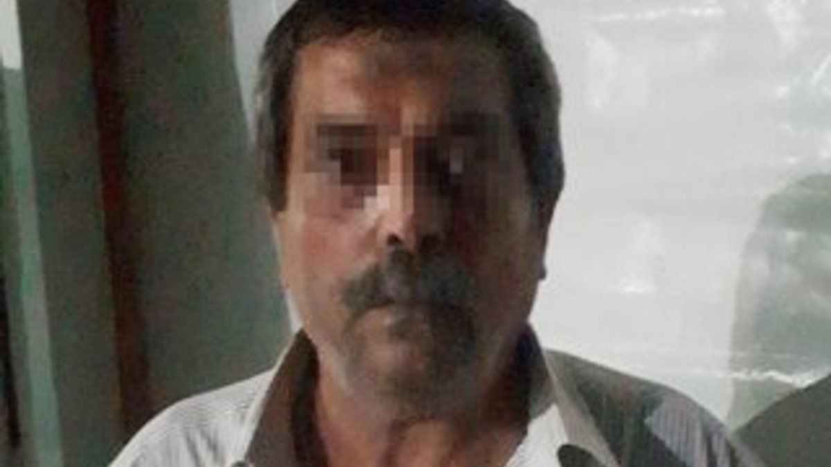 Adana'da bir adam eşini boğazından bıçakladı