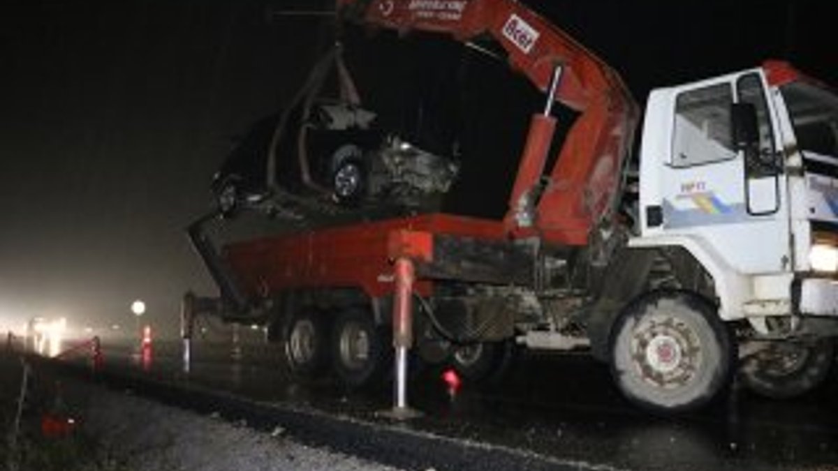 Denizli'de otomobil şarampole devrildi: 1 ölü, 5 yaralı