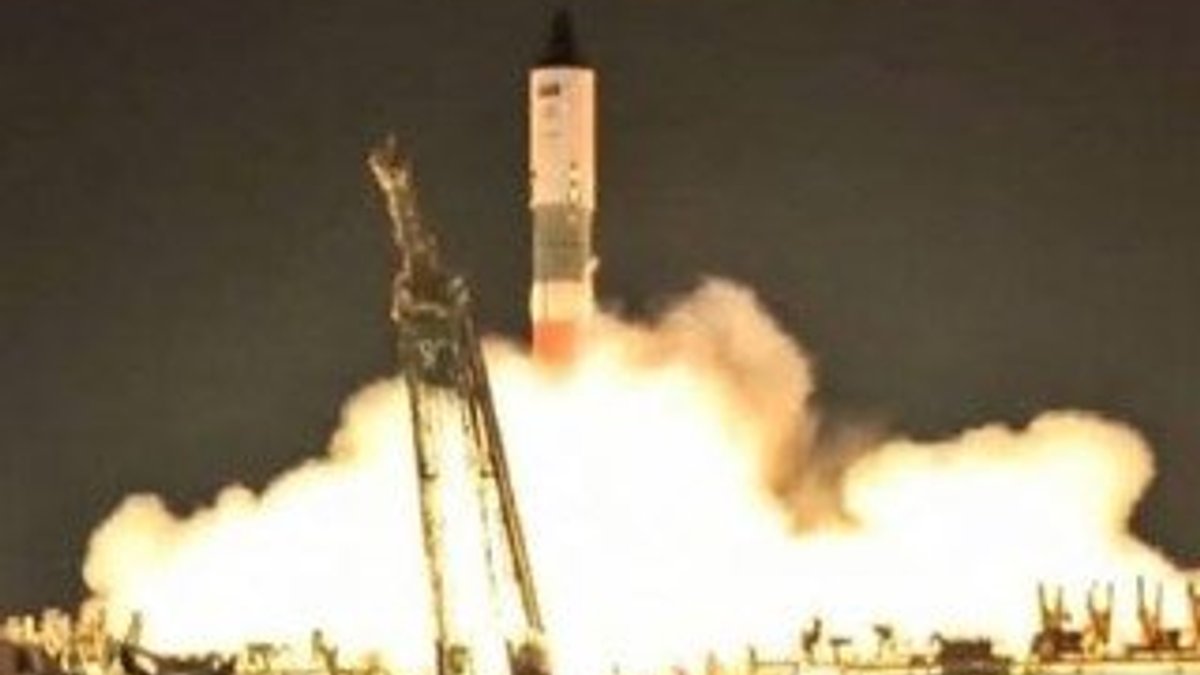 Rusya uzaya 2 buçuk ton su ve yakıt gönderdi