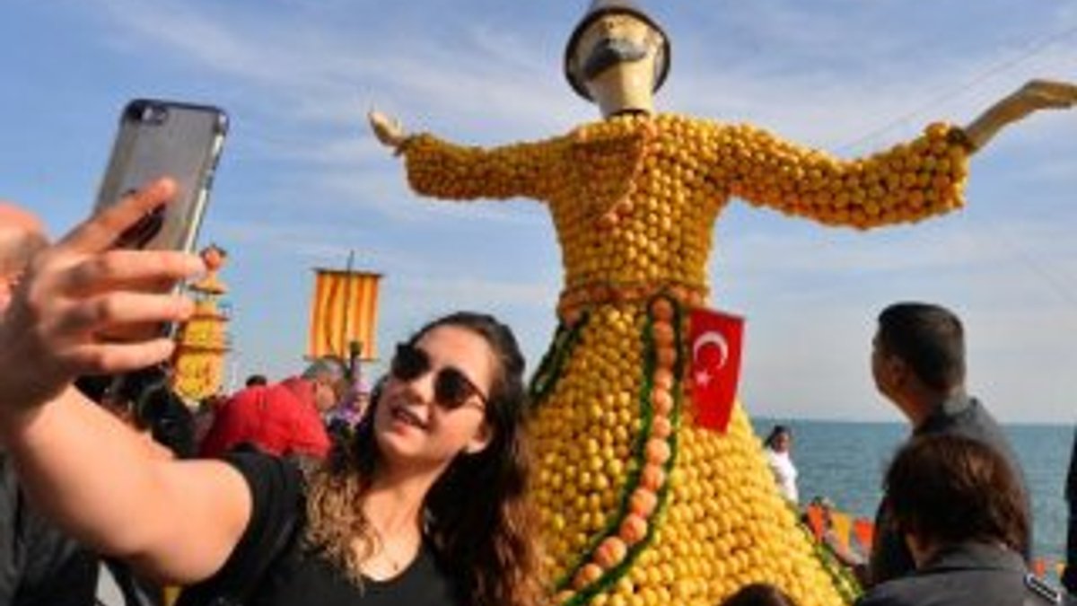 Mersin'de festival coşkusu sürüyor