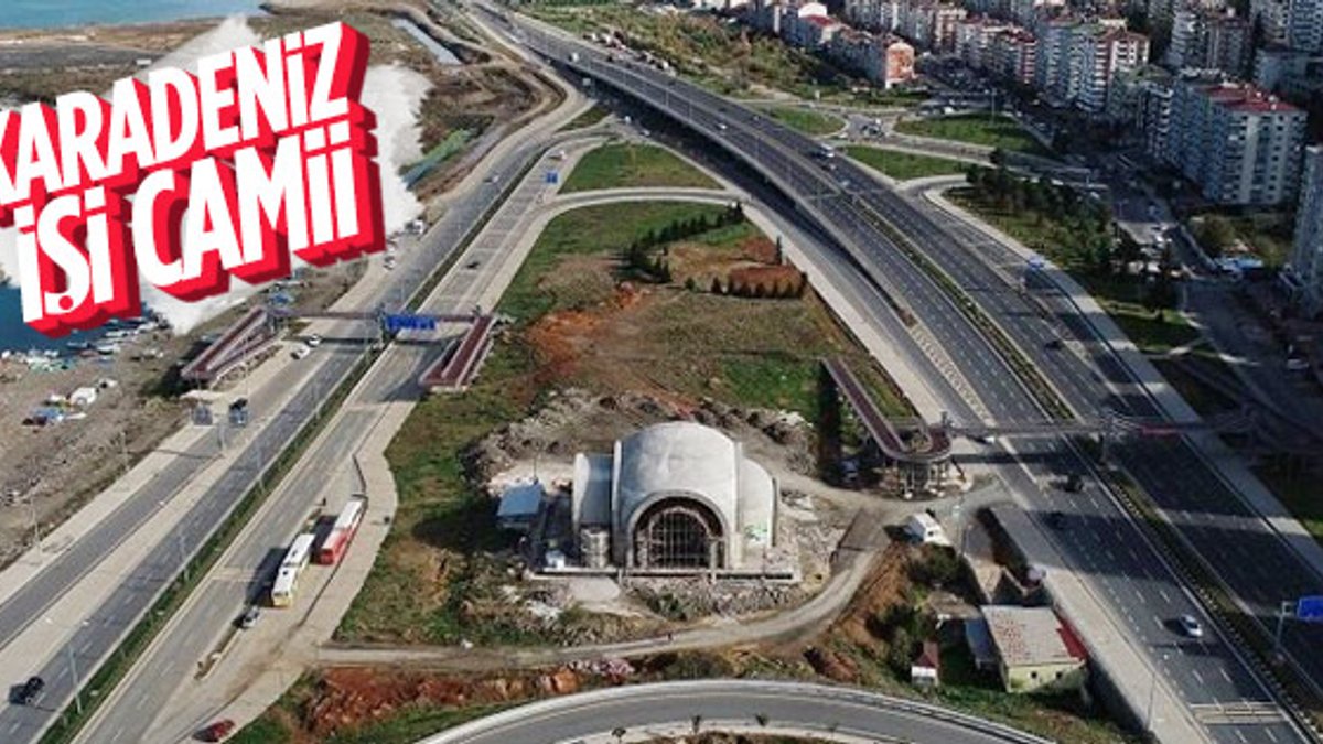 Trabzon'da iki yolun ortasına cami inşa ediliyor