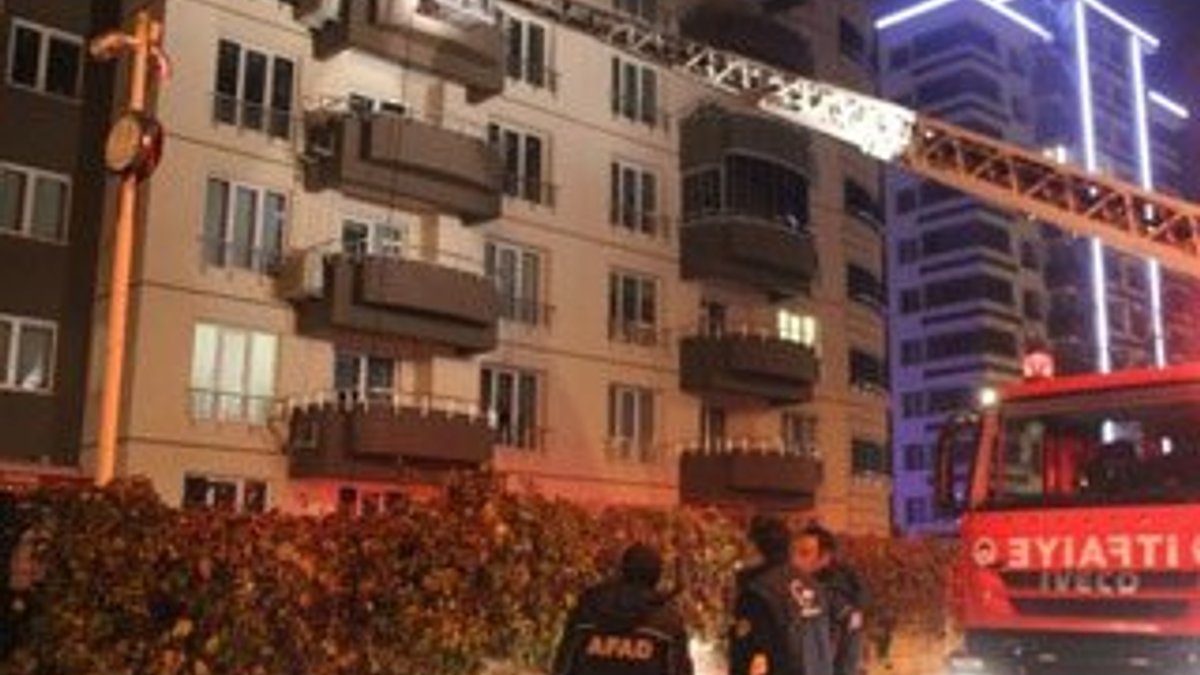 Kayseri’de 12 katlı binada yangın
