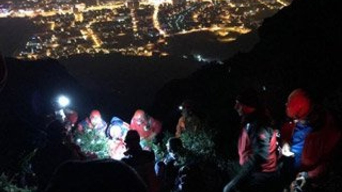Denizli’de dağda düşüp yaralanan 2 İranlı kurtarıldı