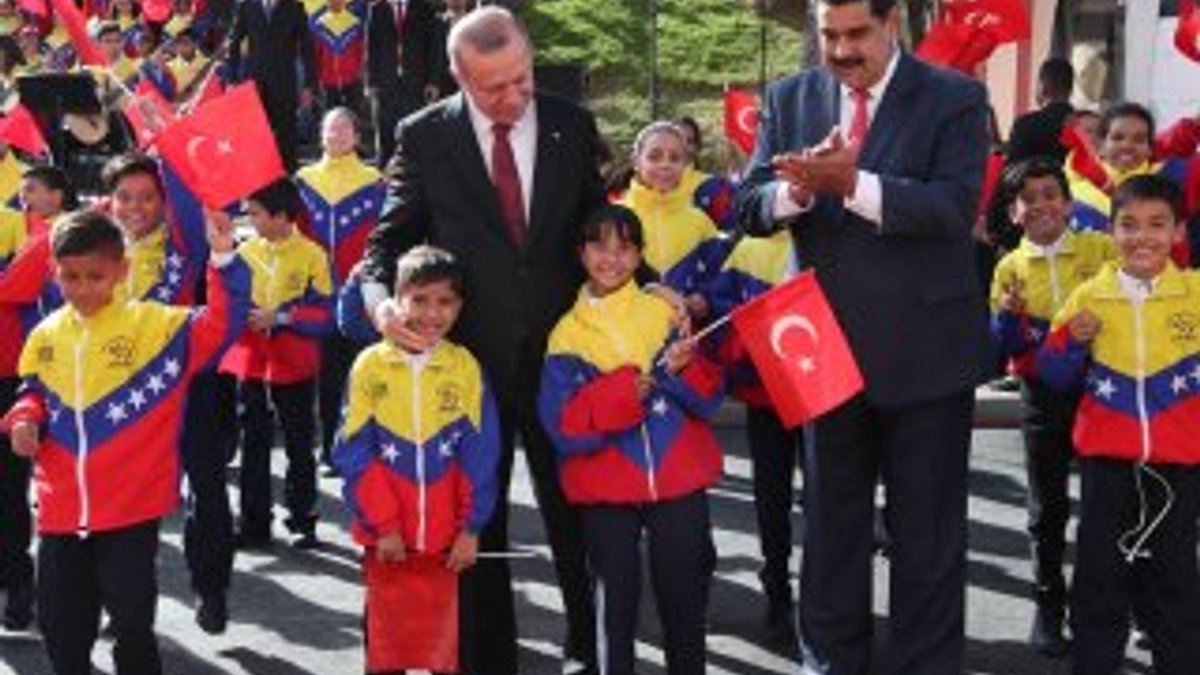 Venezuela'da Başkan Erdoğan'a korolu sürpriz
