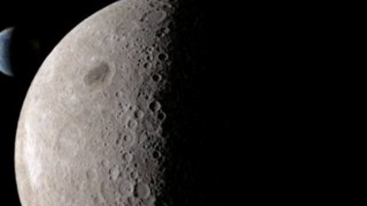 Ay'ın uzak tarafını gözlemleyecek araç fırlatıldı
