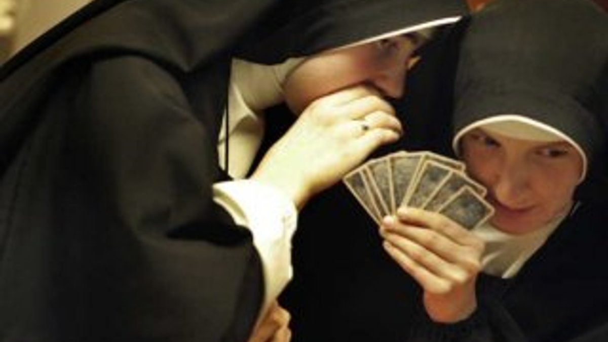 Amerikalı rahibeler çaldıkları paraları kumarda yedi