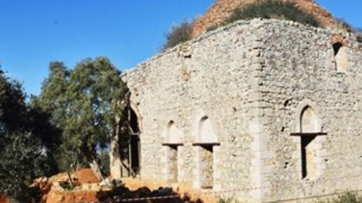 Yelli Camii 500 yıl sonra ibadete açılıyor