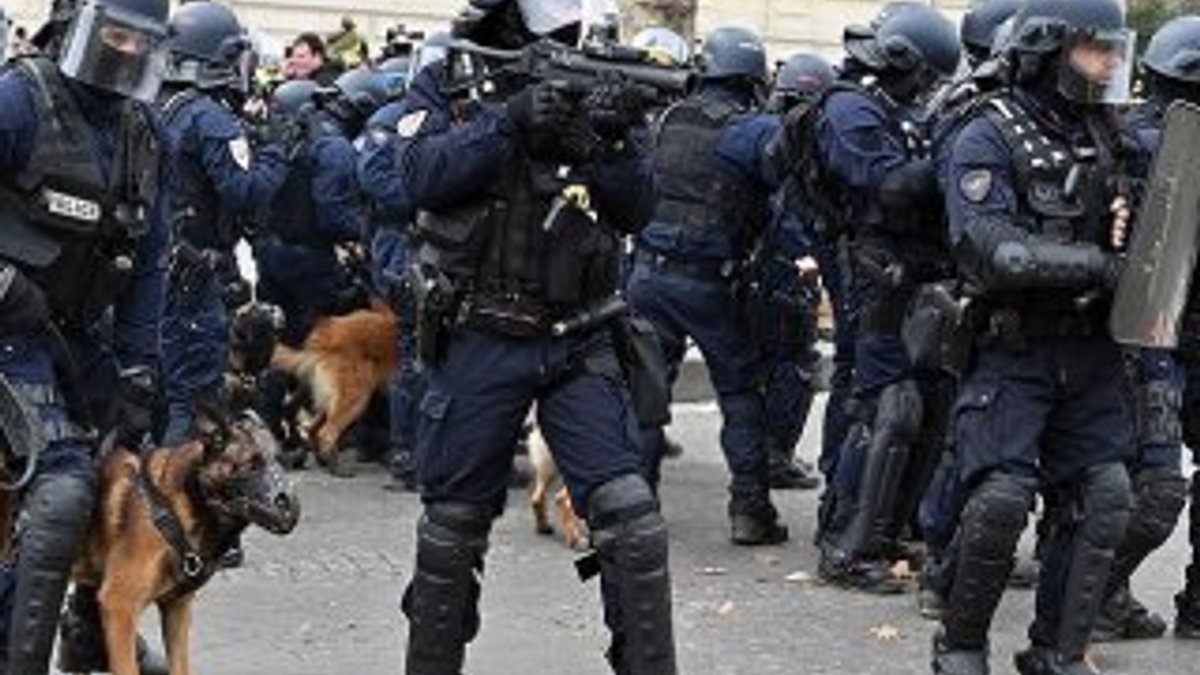 Paris'i 8 bin polis koruyacak
