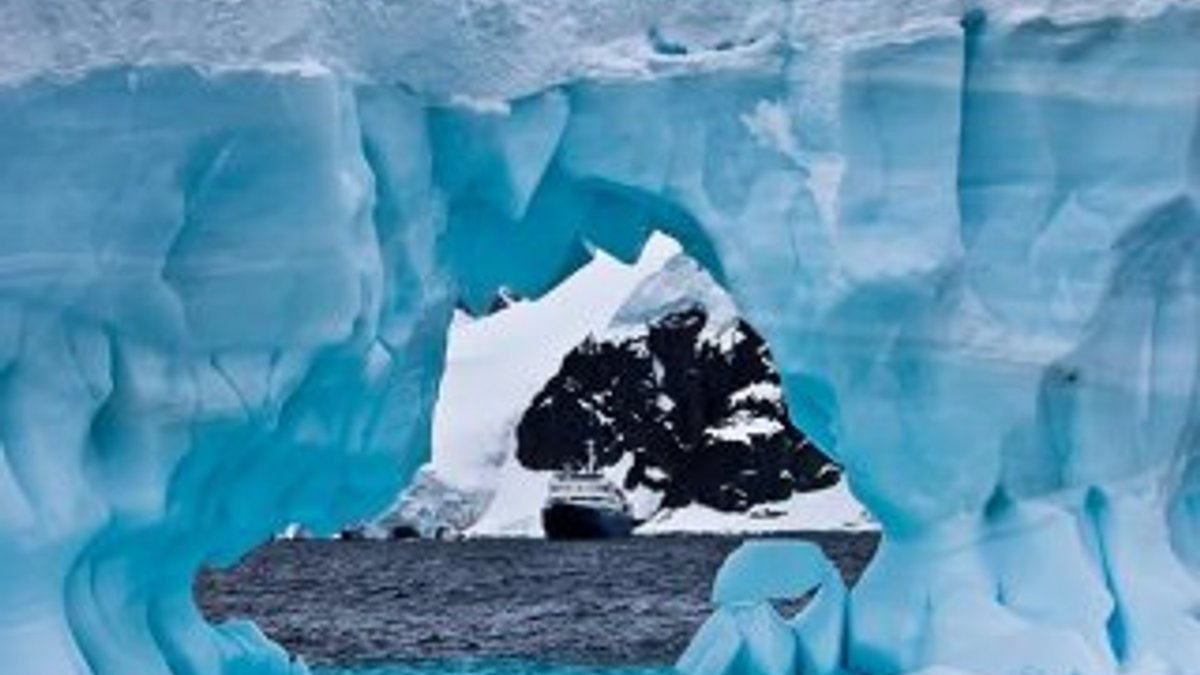 Antarktika'daki araştırma merkezinde iki kişi ölü bulundu