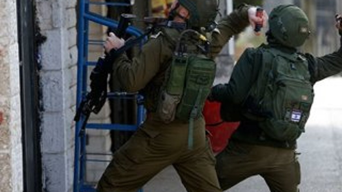 Filistin polis merkezine silahlı saldırı: 1 ölü