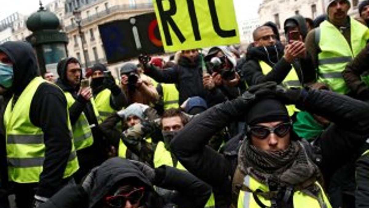Brüksel'de Sarı Yelekliler protesto düzenledi