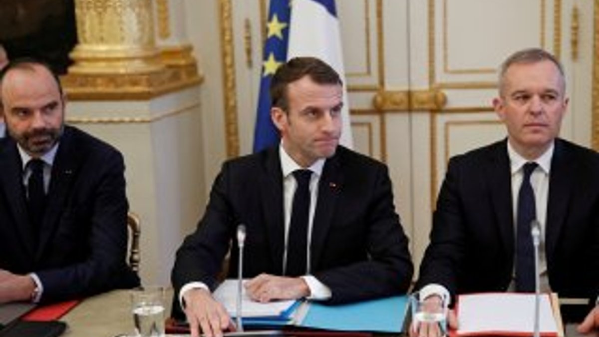 Macron'un Sarı Yelekliler için aldığı kararlara onay