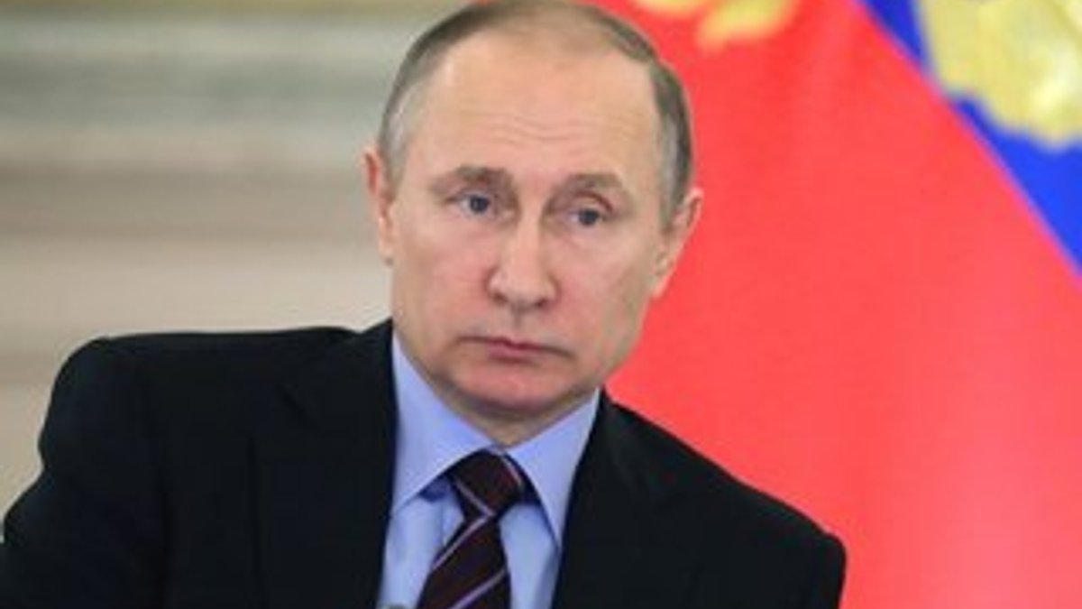 Putin'den döviz panolarına yasak