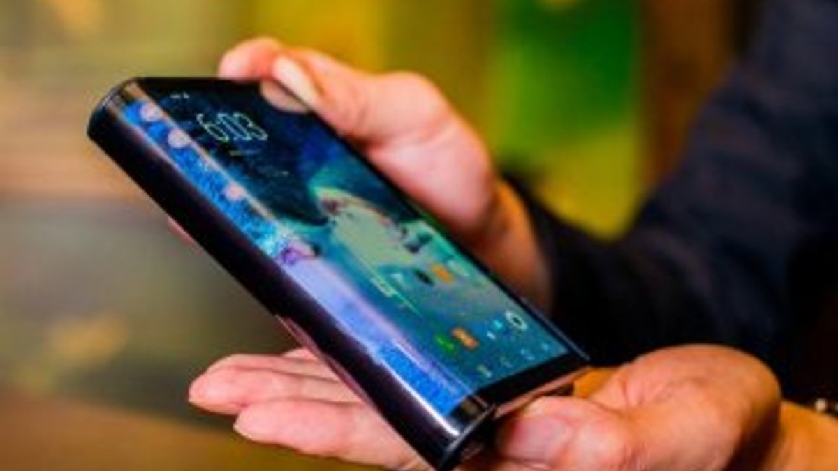 LG'den katlanabilir ekranlı yeni telefon patenti