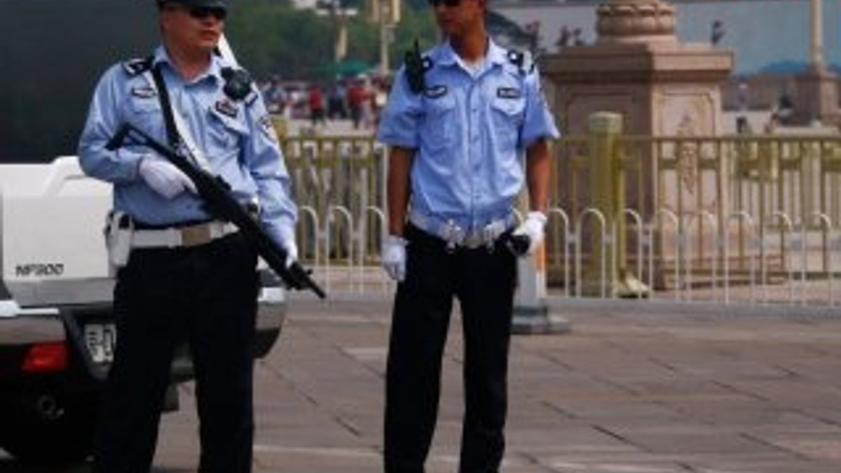 Pekin'de bir ilkokula bıçaklı saldırı: 20 yaralı