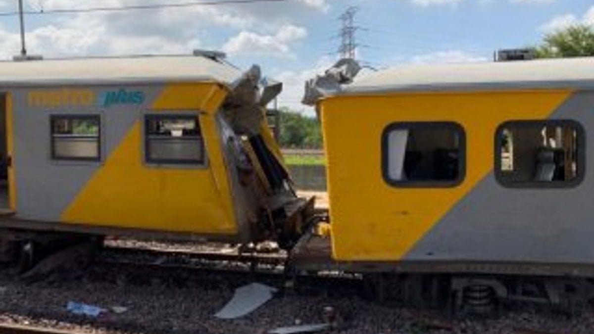 Güney Afrika'daki tren kazasında ölü sayısı arttı