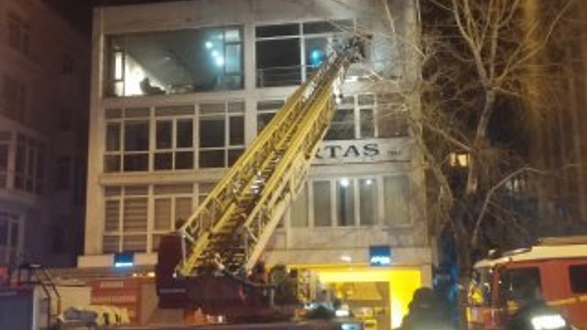 Ankara’da iş yerinde yangın