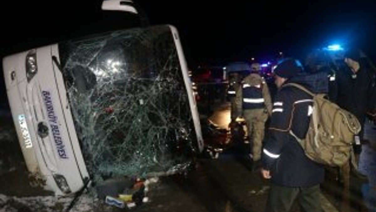 Amasya'da kaza: 2 kişi öldü 35 yaralı