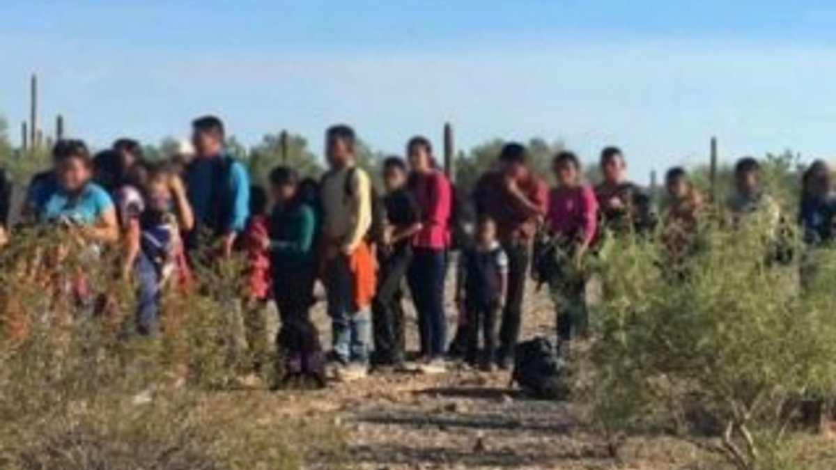 Arizona'da göçmenler için çöle su bırakanlara ceza
