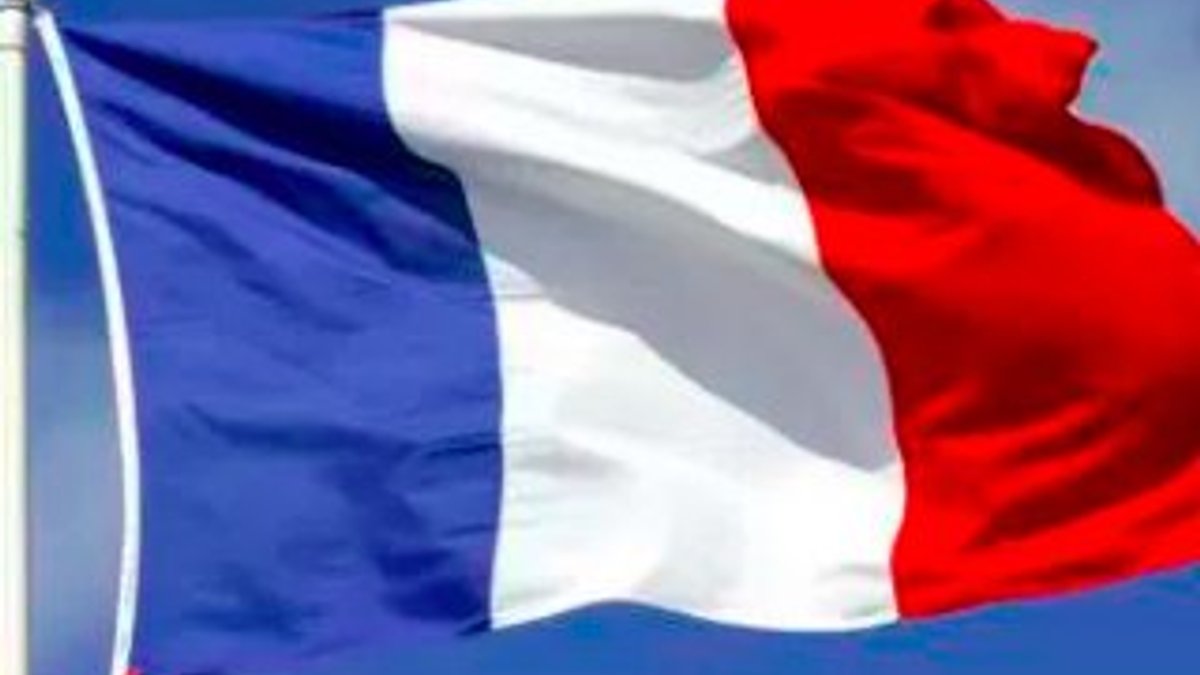 Fransa: Aptallık yarışına girmeyeceğiz