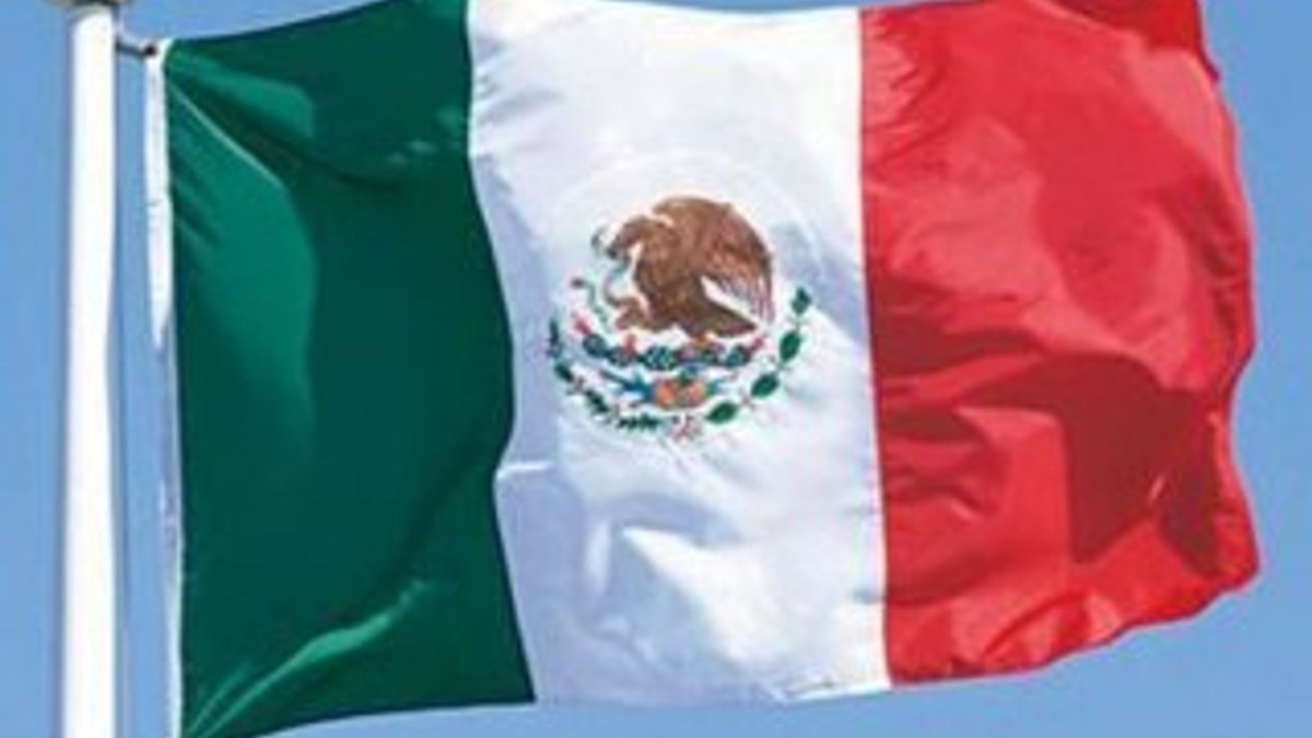 Meksika'da korucular arasında çatışma: 10 ölü