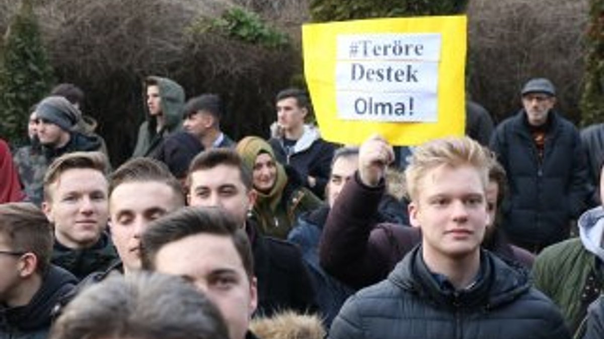 FETÖ'cü gazeteye destek veren Makedonya'da protestolar