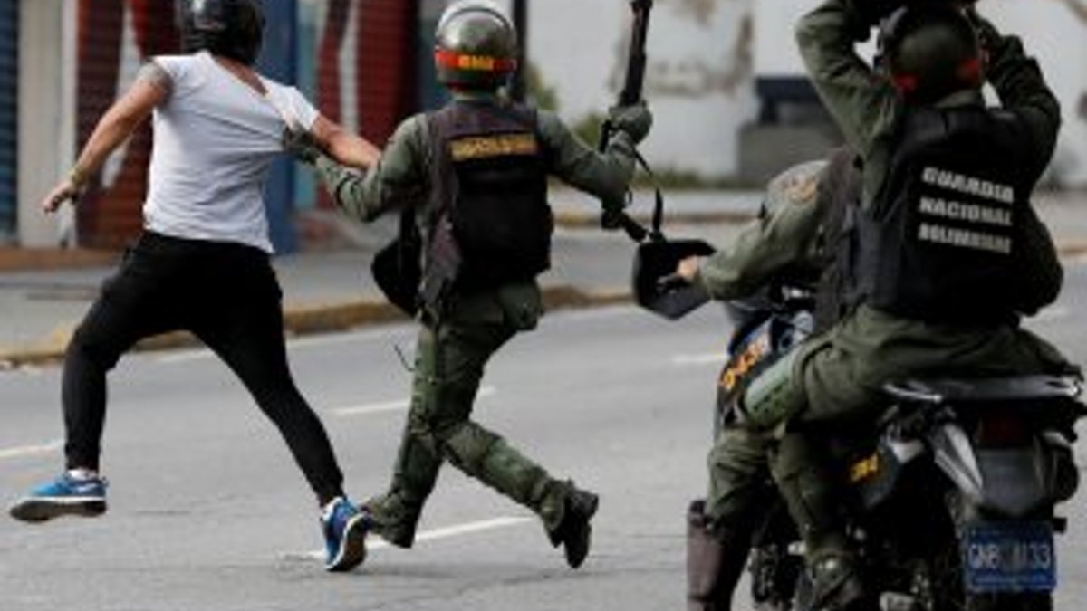 BM: Venezuela'dan her gün 5 bin kişi kaçıyor