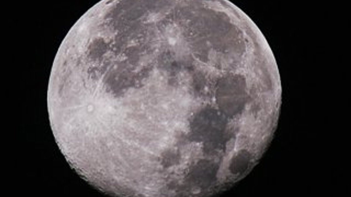 Ay'ın beklenenden daha soğuk olduğu ortaya çıktı