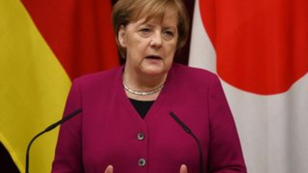 Merkel: Brexit'in yeniden müzakere edilmesi gündemde yok