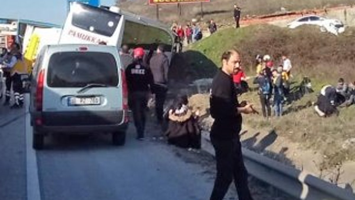 Balıkesir'de yolcu otobüsü tıra çarptı: 29 yaralı