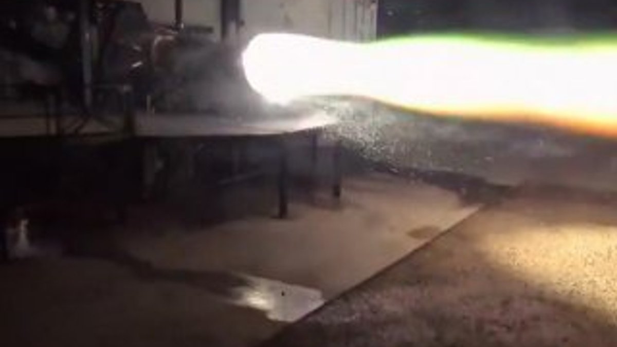 SpaceX yeni nesil roket motorunun ateşleme testini yaptı