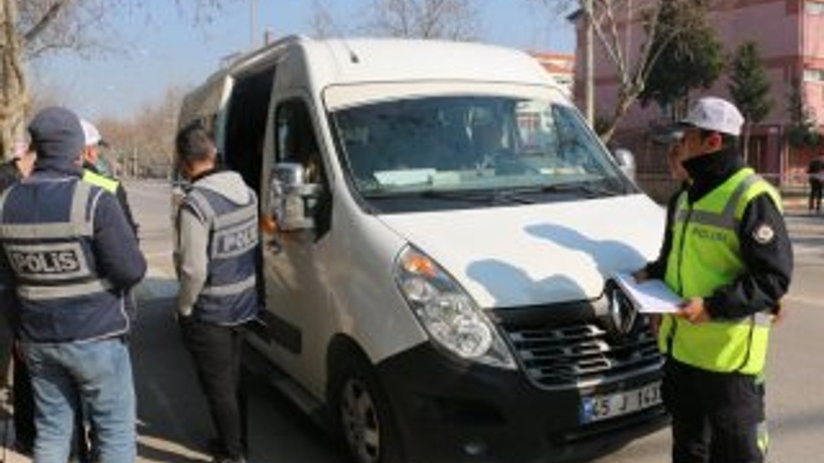 Manisa’da okul servis araçlarına ceza yağdı