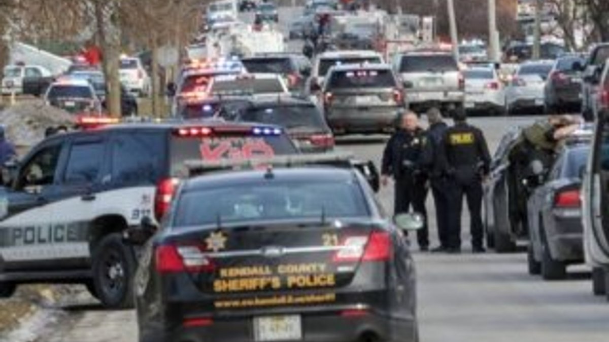 ABD'de iş yerinde silahlı saldırı: 5 ölü, 5 polis yaralı