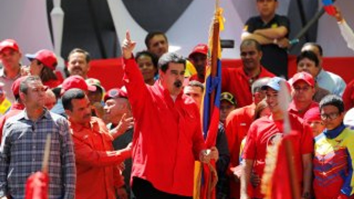 Maduro kendi kullandığı araçla ABD'ye mesaj verdi