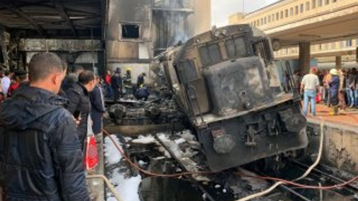 Mısır'daki tren kazasının nedeni makinist kavgası