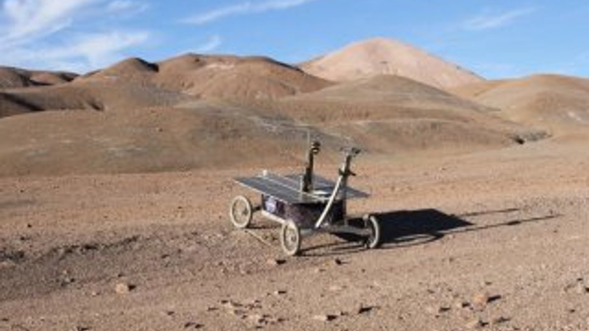 Mars görevine hazırlanan araç, çölde test ediliyor
