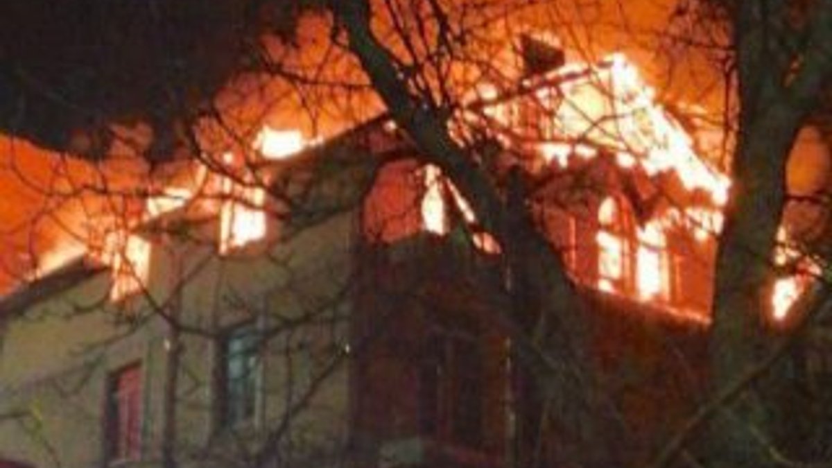 Ukrayna’da Türklerin yaşadığı evde yangın