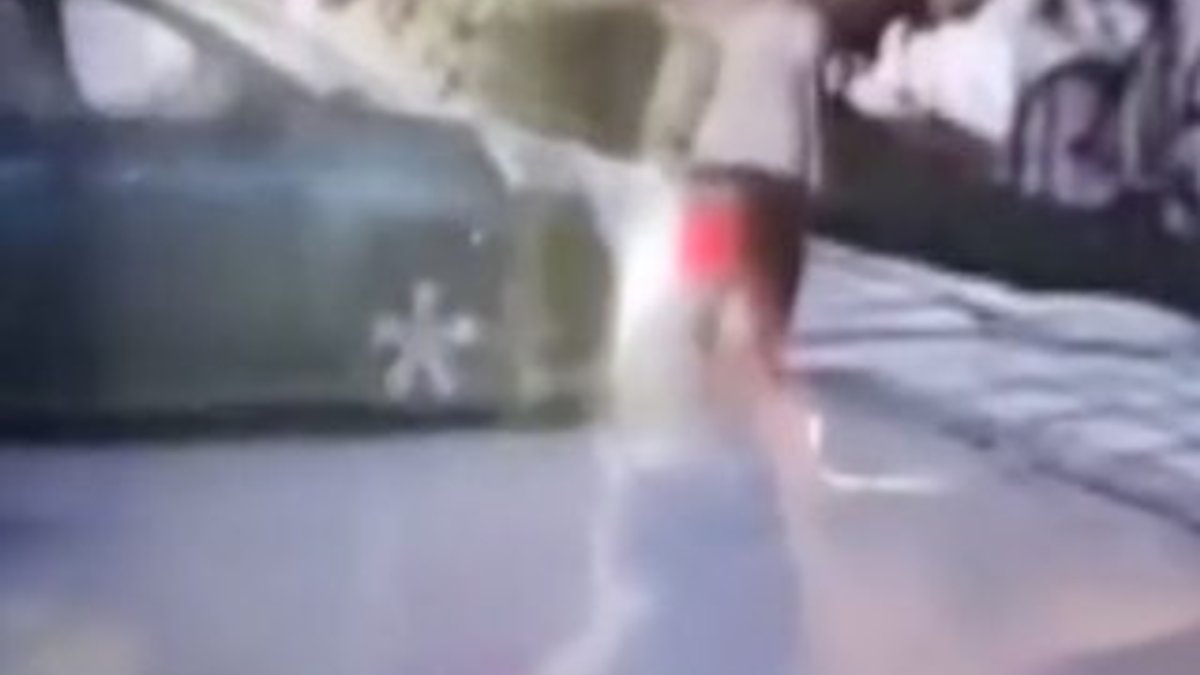 Fren yerine gaza basan sürücü kadına çarptı: 1 yaralı