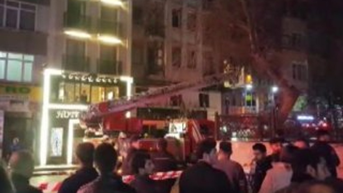 Fatih'te otel yangını
