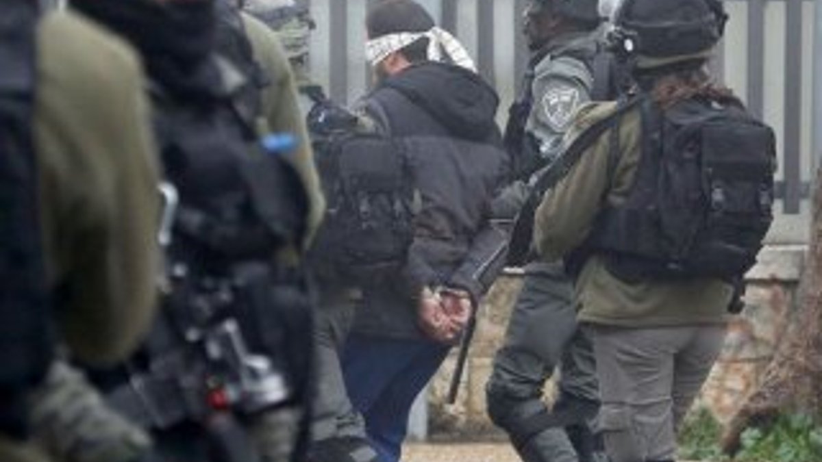 20 Filistinli İsrail güçleri tarafından gözaltına alındı