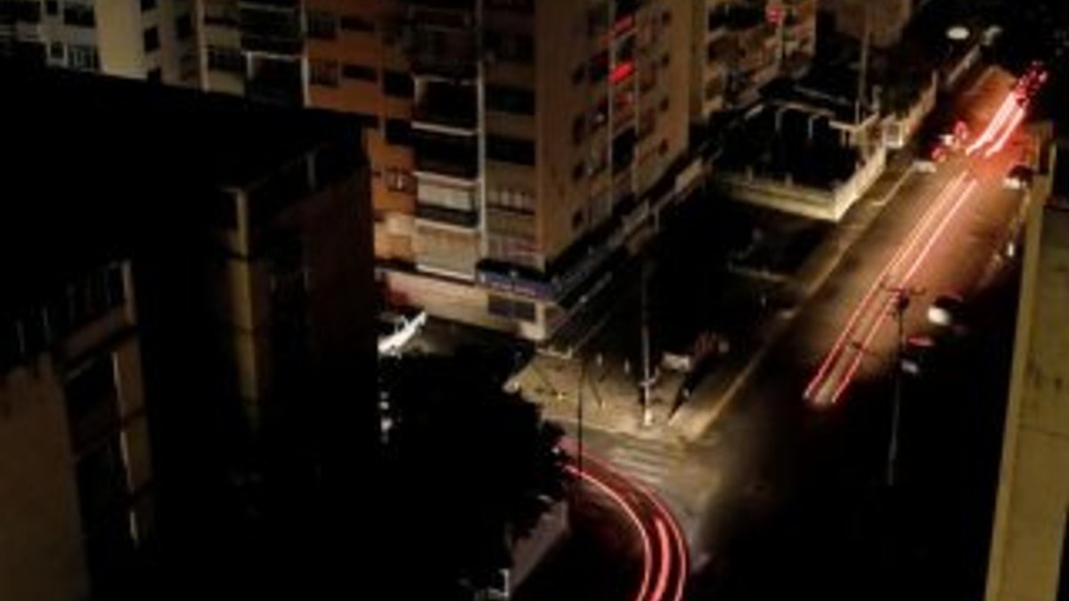 Venezuela'da yeniden elektrikler kesildi