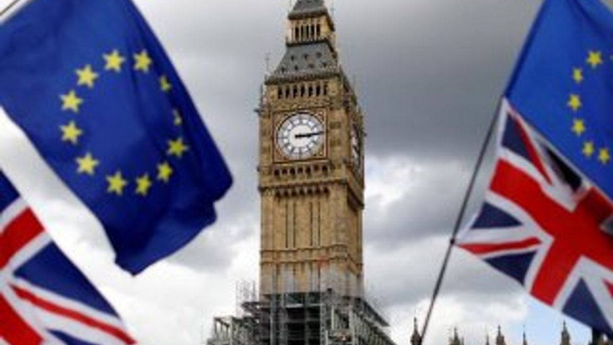 8 farklı Brexit önergesi kabul görmedi