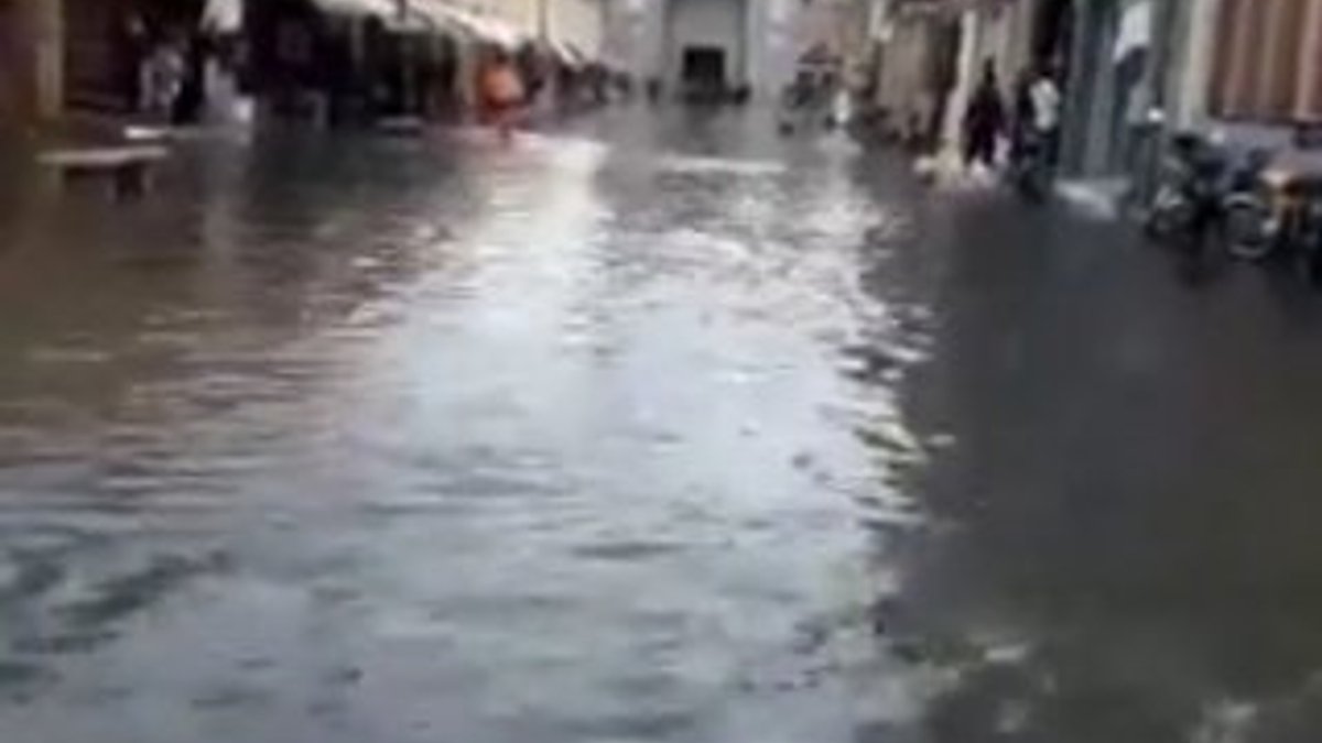 İran’ı sel felaketi vurdu: 17 ölü