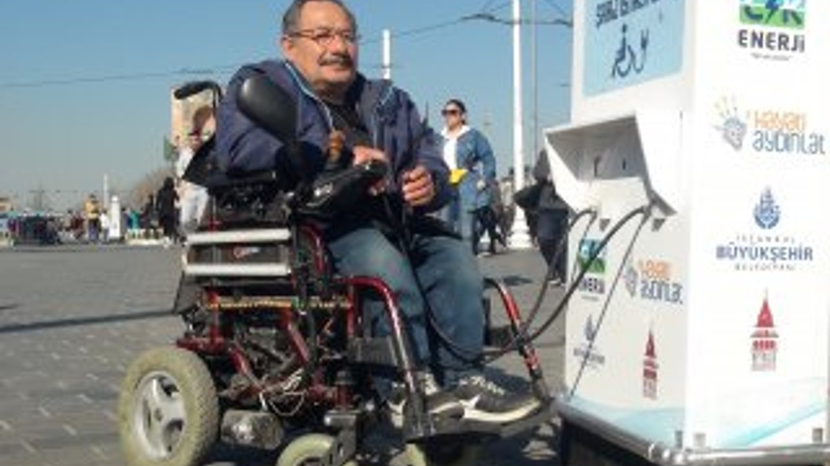 Taksim'de engellilerin şarj soketleri üçüncü kez çalındı