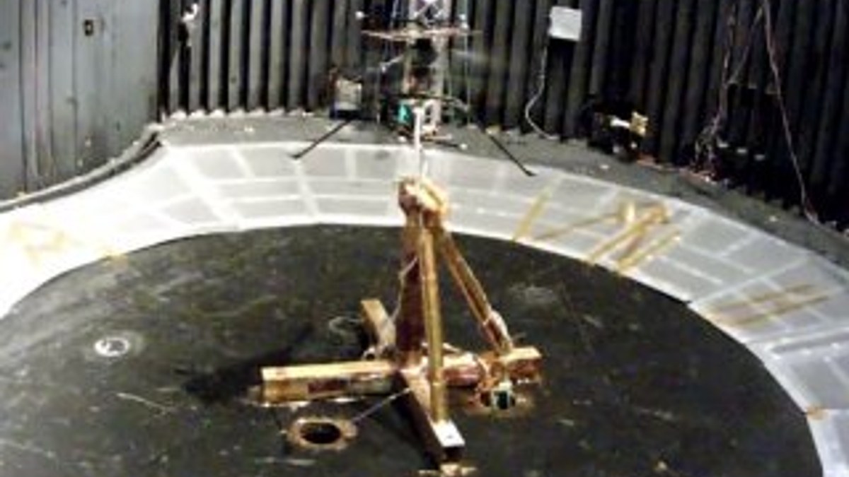 NASA'nın Mars'a göndereceği helikopter, uçuş testini tamamladı