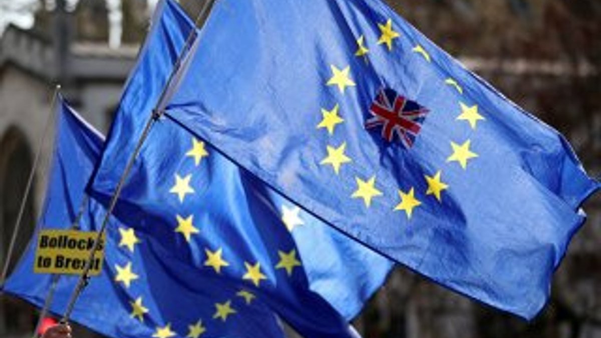 İngiliz Parlamentosu dört Brexit teklifini daha reddetti