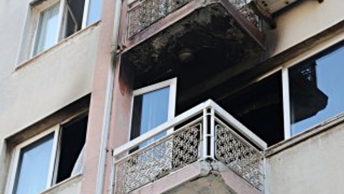 İzmir'de  yaşayan aileyi alevlerin arasından kurtardı