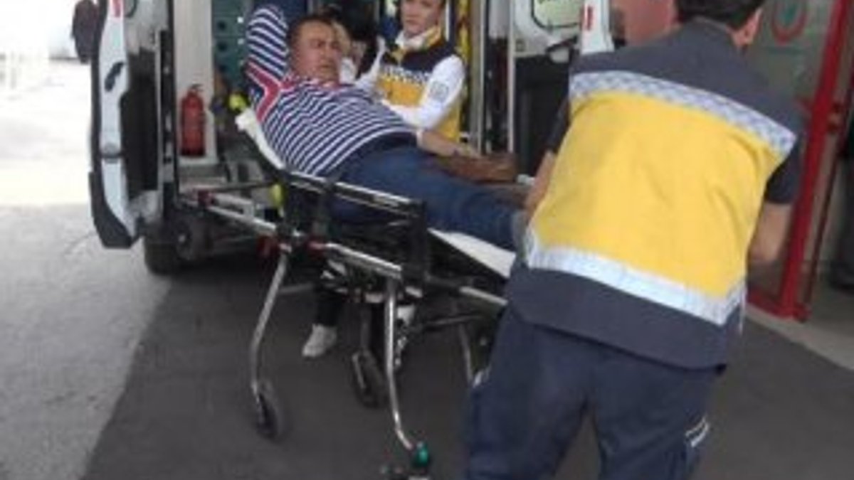 Emekli polis, otobüs şoförünü yaraladı