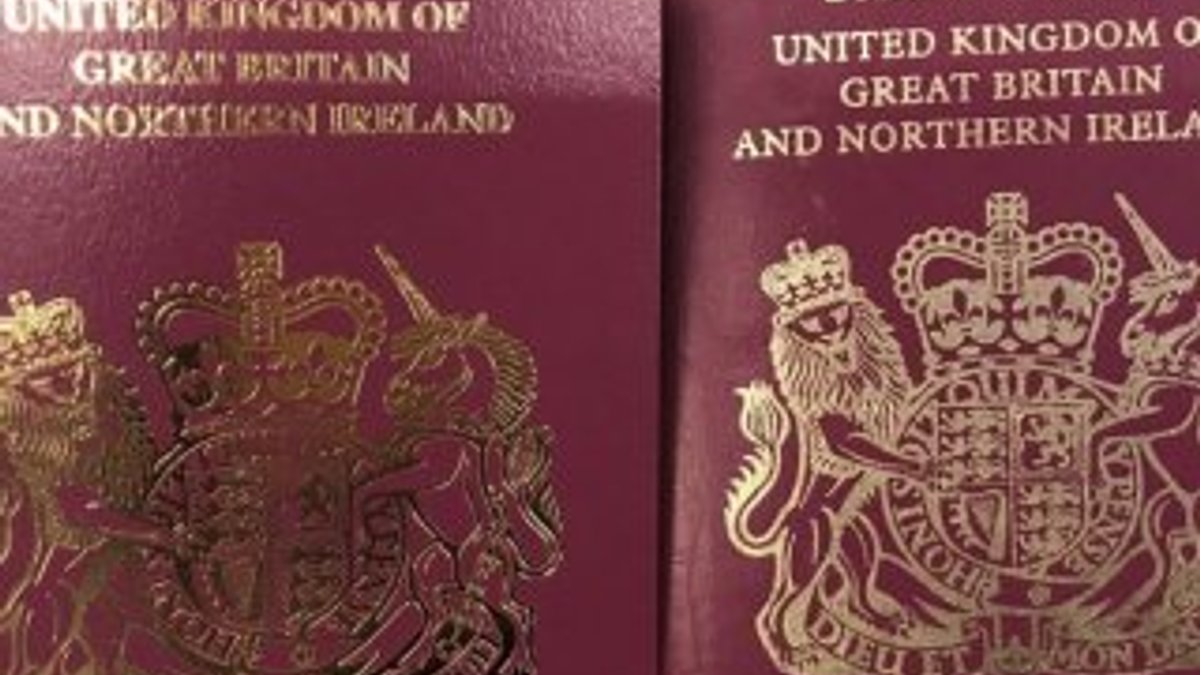 İngiltere pasaportlarından AB ifadesi kaldırıldı